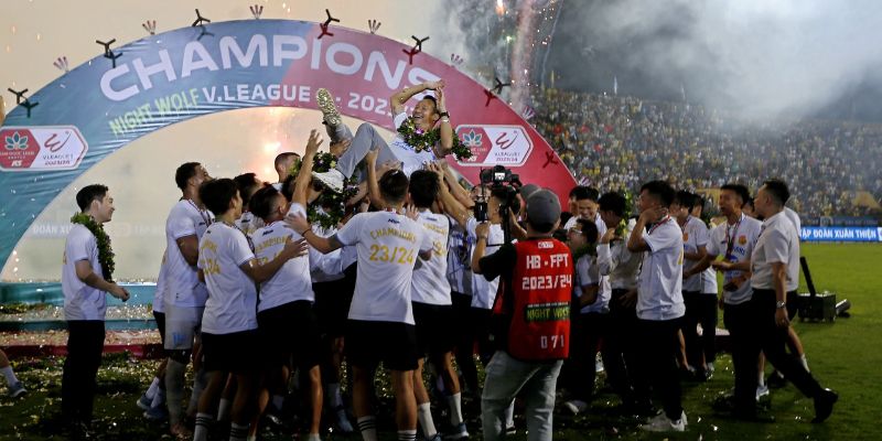 Giai đoạn 1: 13 vòng đấu kịch tính